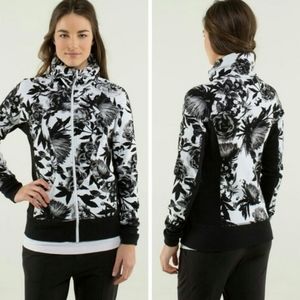 Lululemon Athletica Brisk Bloom Fleece Jacket Sz 6